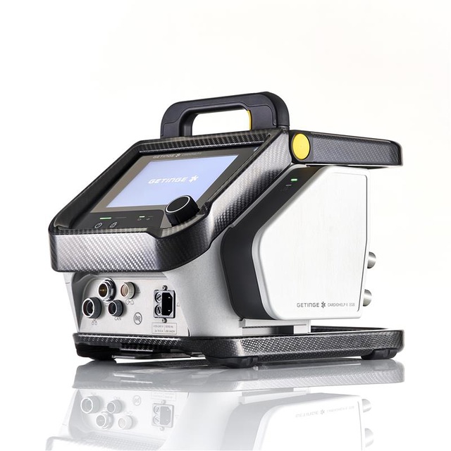 Getinge Cardiohelp II, screen turned on