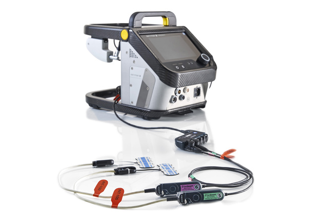 Cardiohelp II Extracorporeal Life Support with NIRS